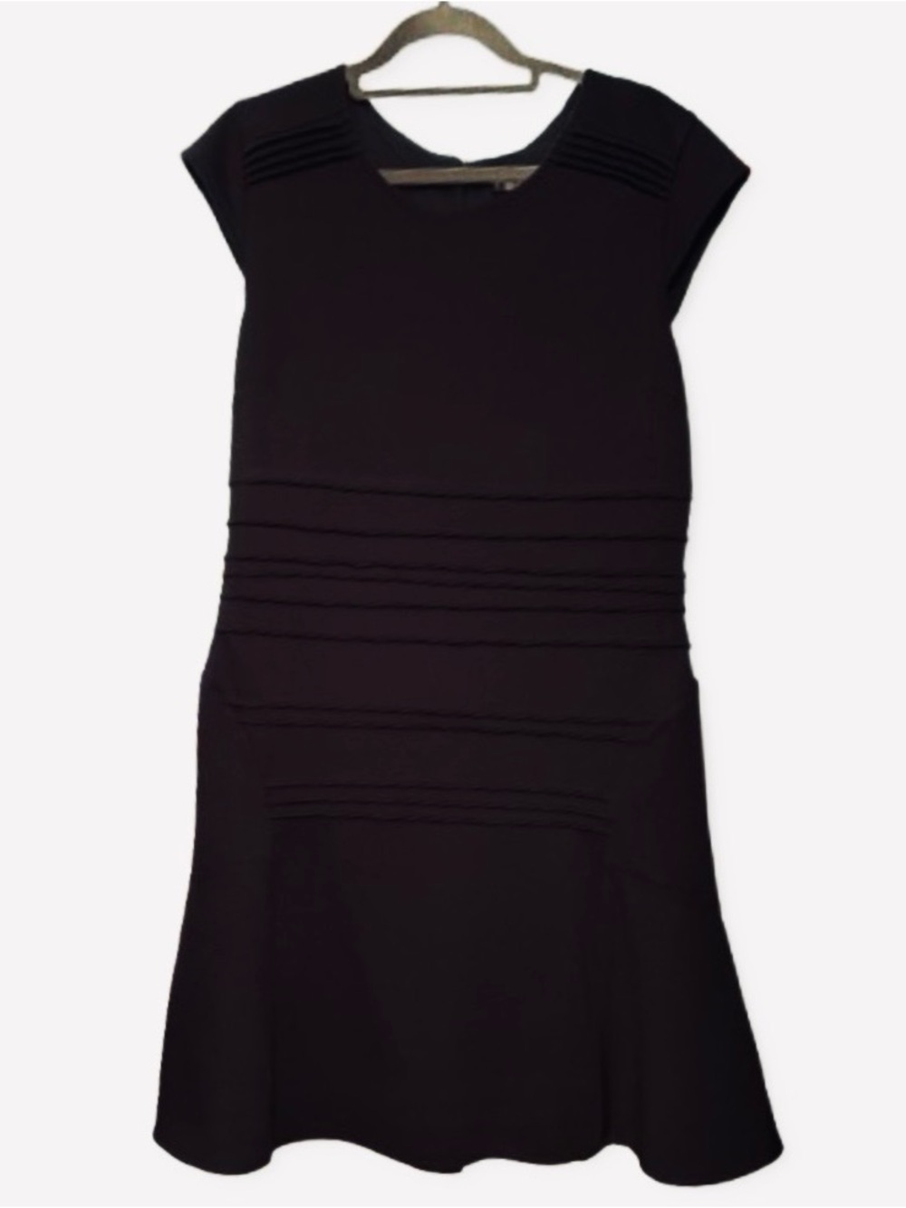 Jennifer Lopez Black Cap-Sleeve Midi Dress
